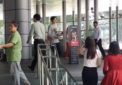 Flyer-distribution_4D-pillar-stand-5-scaled Flyer-distribution_4D-pillar-stand-5-scaled